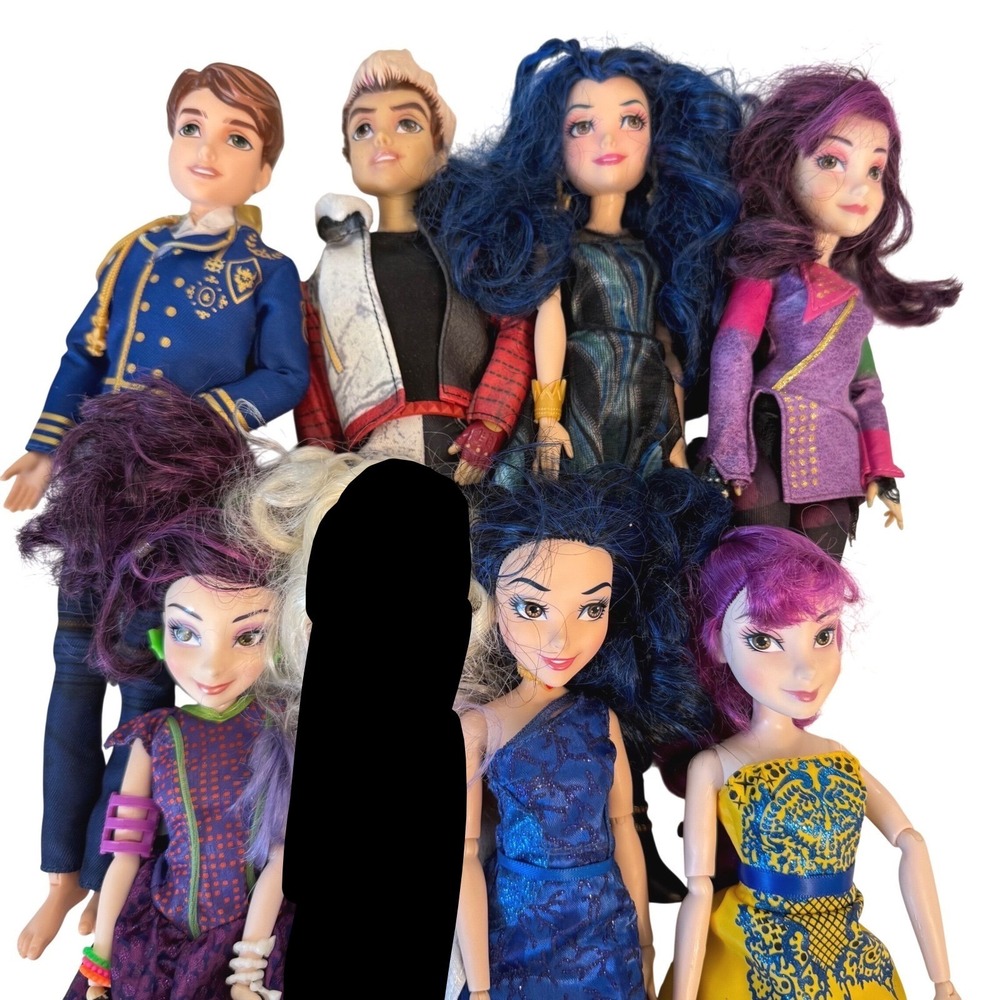 Disney Descendants Doll Lot of 7 Mal Evie Ben Carlos Isle of the Lost Hasbro